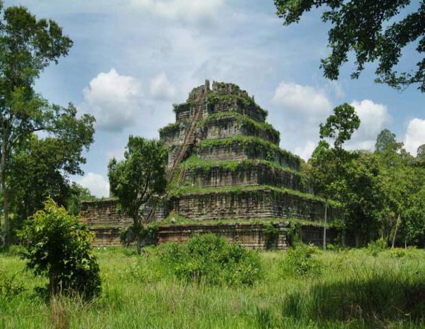 Lost Temple Adventure-Koh Ker and Beng Mealea